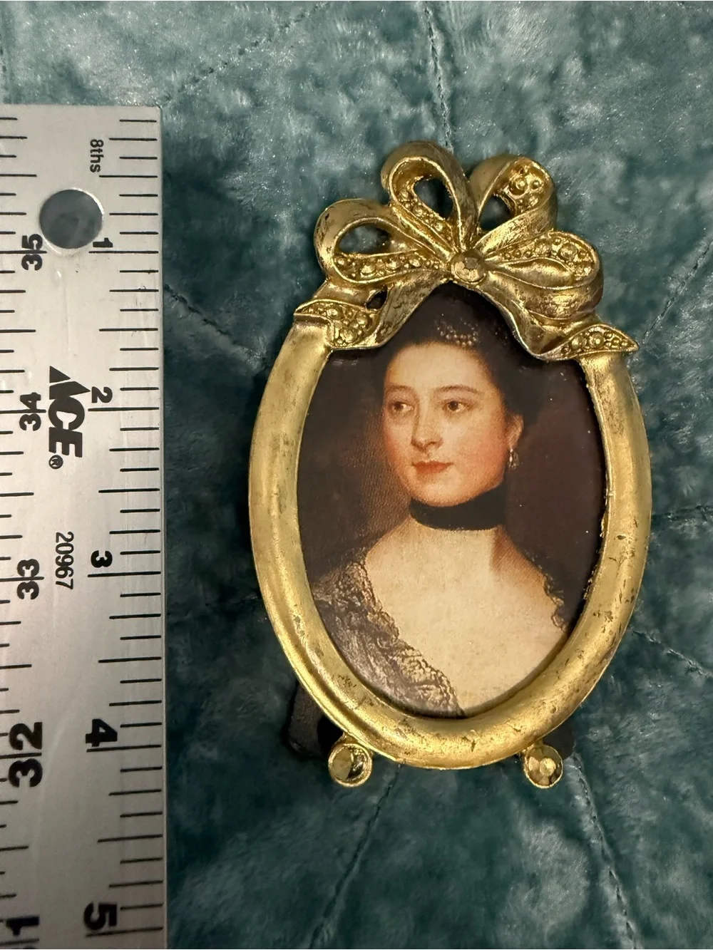 Gold Bow Oval Decorative Photo Frame - Home Accents